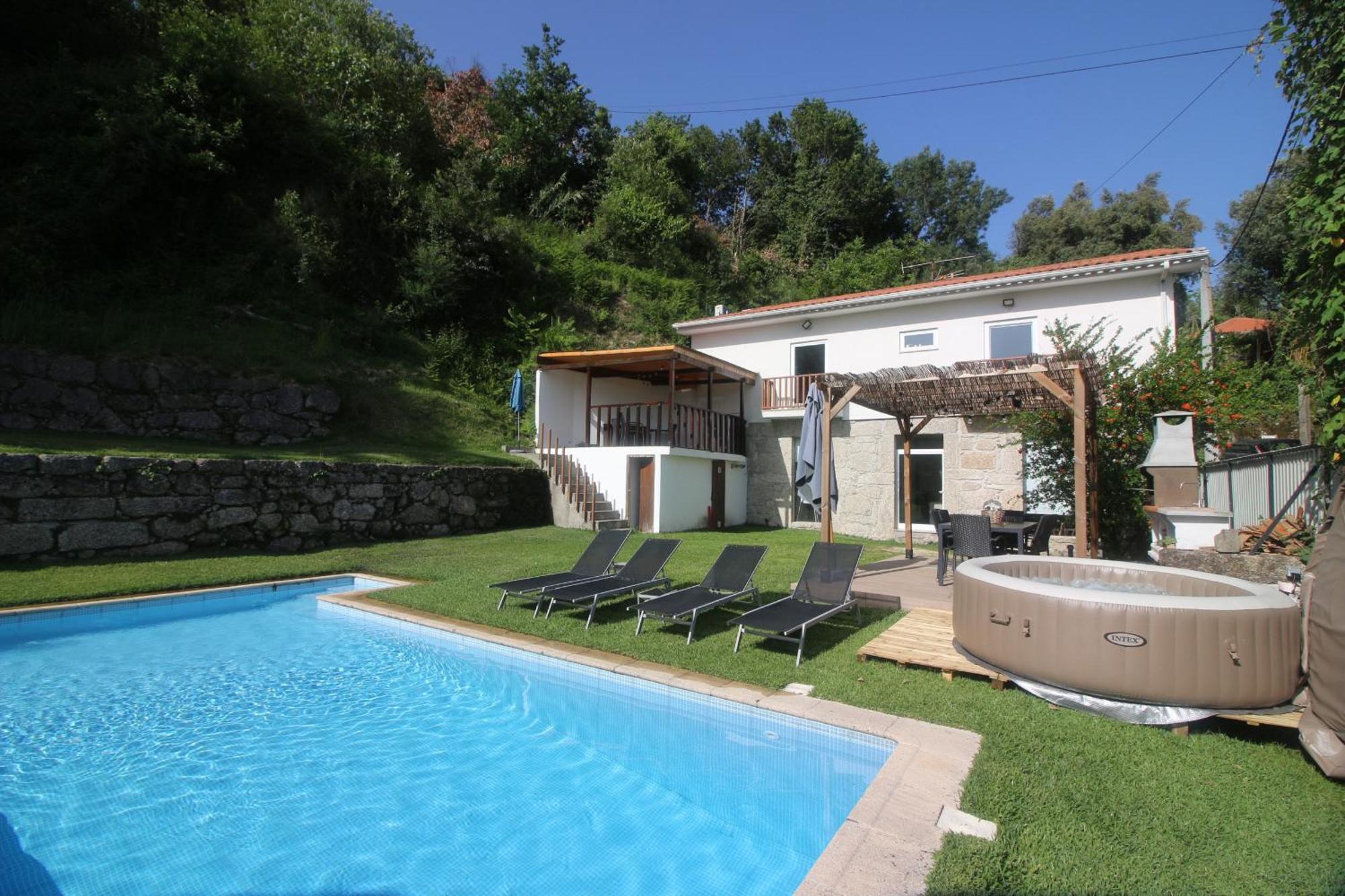 הוילה טראס דה בורו Casa Da Pontelha By Geres Casas מראה חיצוני תמונה
