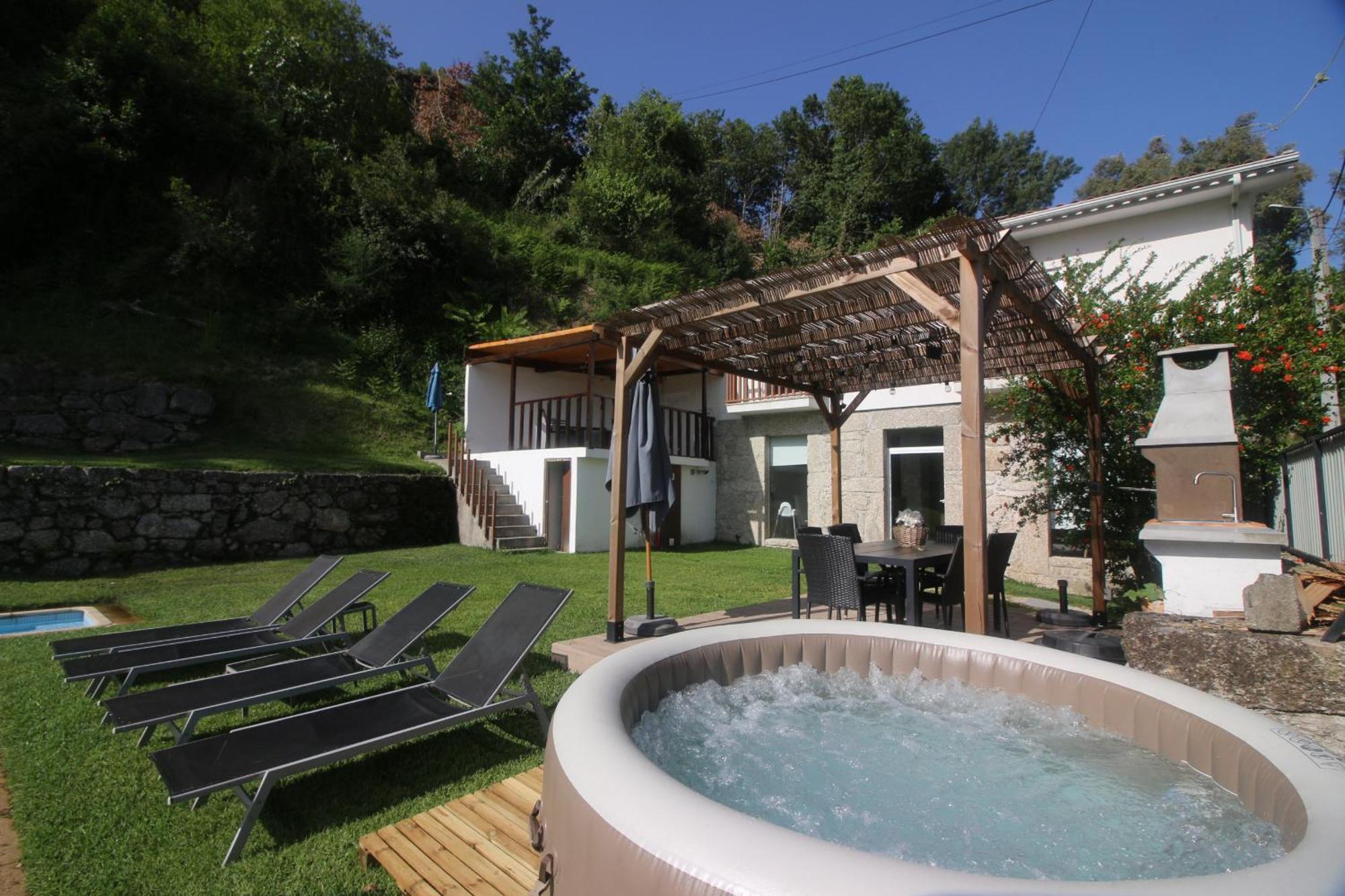 הוילה טראס דה בורו Casa Da Pontelha By Geres Casas מראה חיצוני תמונה